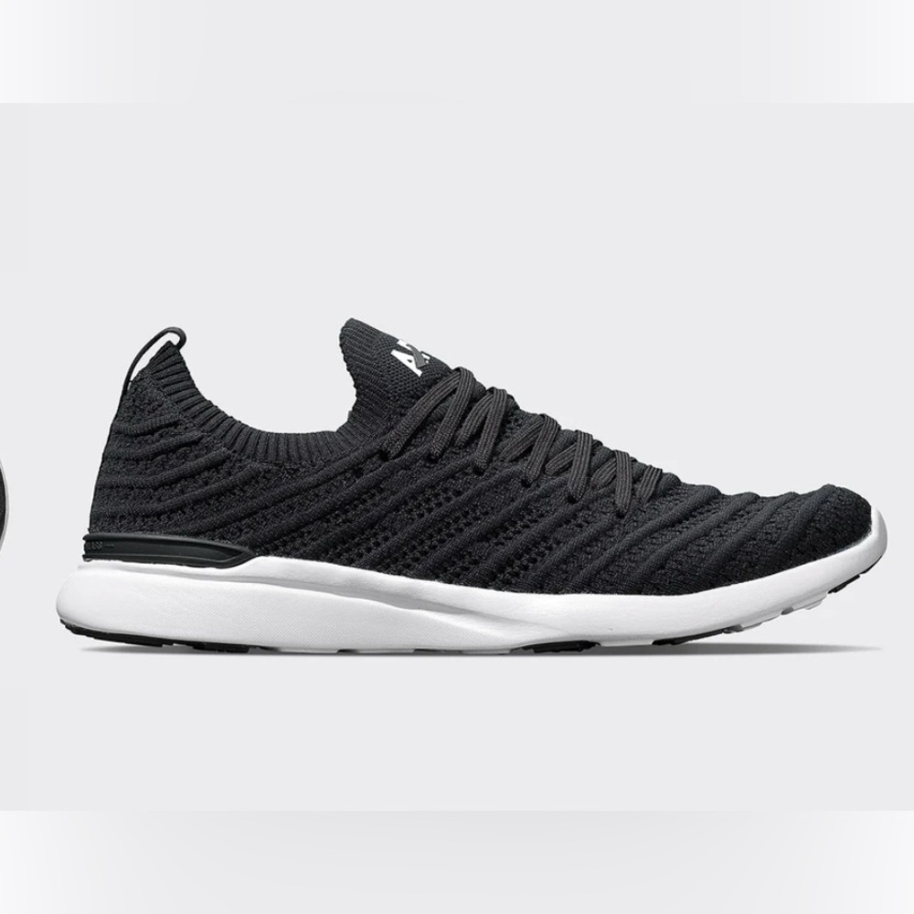 APL TechLoom Wave Black Sneakers